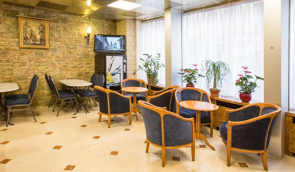 Fiat Hotel Paris