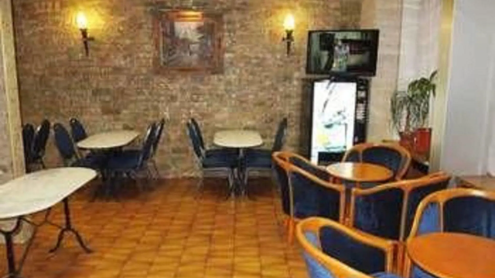 菲亚特酒店 酒店